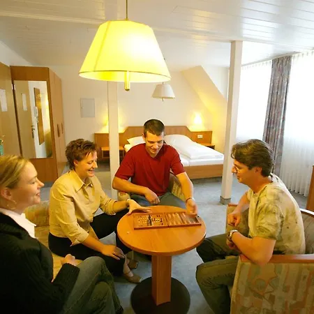 Pinger Hotel apartamentowy 3*